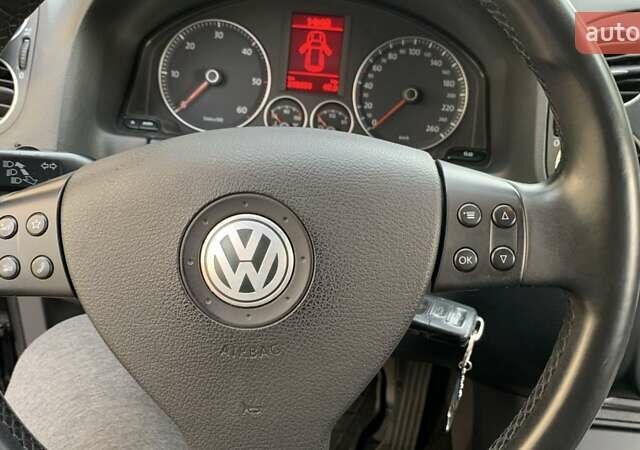 Чорний Фольксваген Golf Plus, об'ємом двигуна 1.9 л та пробігом 215 тис. км за 6999 $, фото 2 на Automoto.ua