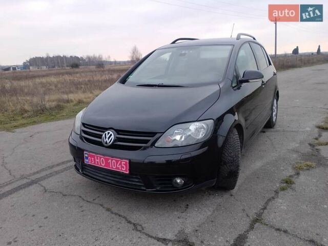Черный Фольксваген Гольф Плюс, объемом двигателя 1.4 л и пробегом 205 тыс. км за 6300 $, фото 1 на Automoto.ua