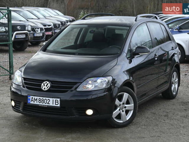 Черный Фольксваген Гольф Плюс, объемом двигателя 1.39 л и пробегом 230 тыс. км за 7999 $, фото 7 на Automoto.ua