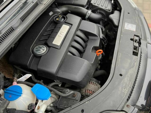 Черный Фольксваген Гольф Плюс, объемом двигателя 1.6 л и пробегом 206 тыс. км за 6499 $, фото 13 на Automoto.ua