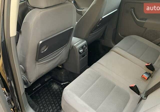 Чорний Фольксваген Golf Plus, об'ємом двигуна 1.9 л та пробігом 215 тис. км за 6999 $, фото 12 на Automoto.ua