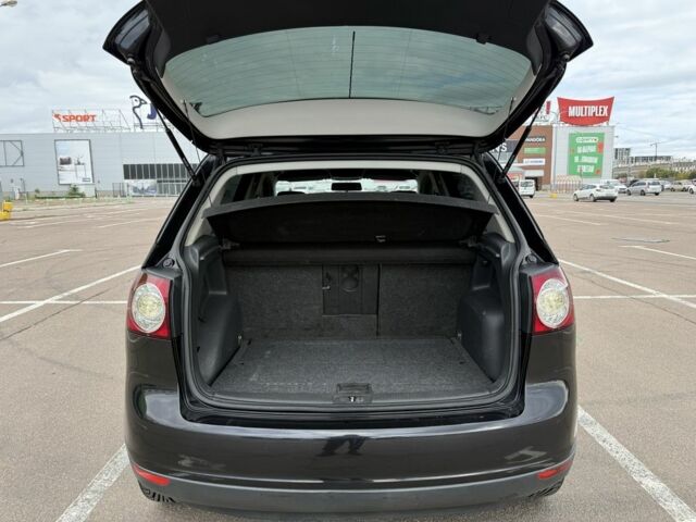 Черный Фольксваген Гольф Плюс, объемом двигателя 1.6 л и пробегом 183 тыс. км за 5950 $, фото 11 на Automoto.ua