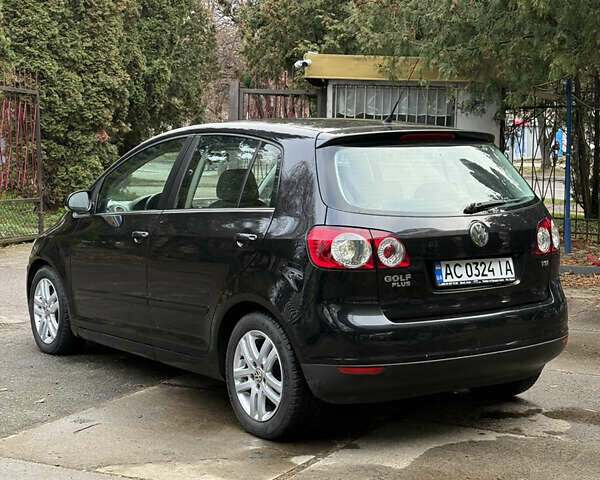 Черный Фольксваген Гольф Плюс, объемом двигателя 1.4 л и пробегом 238 тыс. км за 6200 $, фото 6 на Automoto.ua