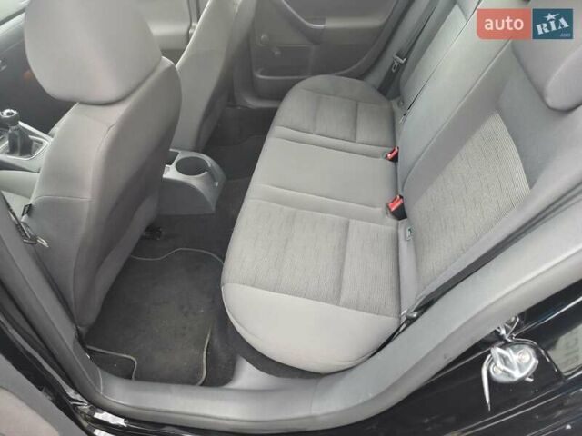 Черный Фольксваген Гольф Плюс, объемом двигателя 1.6 л и пробегом 212 тыс. км за 6999 $, фото 23 на Automoto.ua