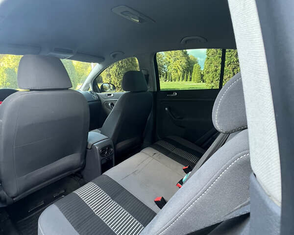 Черный Фольксваген Гольф Плюс, объемом двигателя 1.39 л и пробегом 206 тыс. км за 6800 $, фото 12 на Automoto.ua