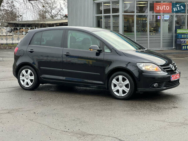 Черный Фольксваген Гольф Плюс, объемом двигателя 1.6 л и пробегом 173 тыс. км за 6750 $, фото 14 на Automoto.ua