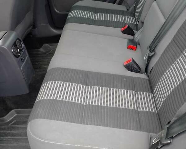 Черный Фольксваген Гольф Плюс, объемом двигателя 1.4 л и пробегом 205 тыс. км за 6300 $, фото 11 на Automoto.ua