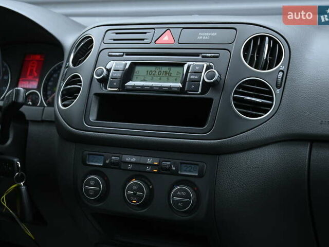 Черный Фольксваген Гольф Плюс, объемом двигателя 1.39 л и пробегом 230 тыс. км за 7999 $, фото 29 на Automoto.ua