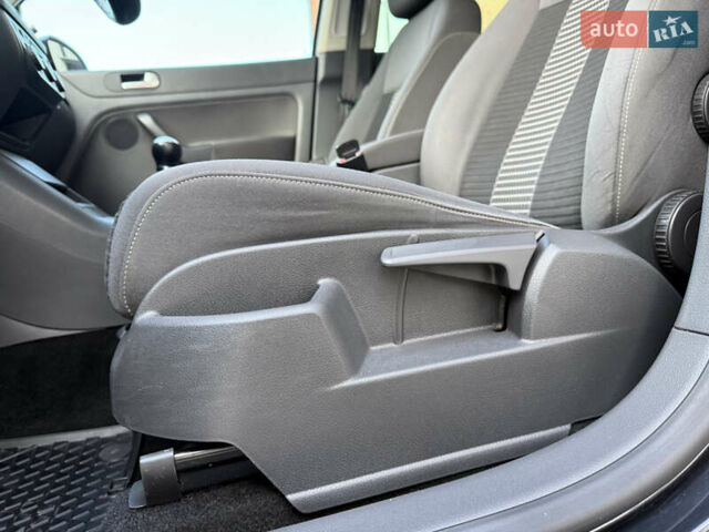 Чорний Фольксваген Golf Plus, об'ємом двигуна 2 л та пробігом 240 тис. км за 7450 $, фото 24 на Automoto.ua