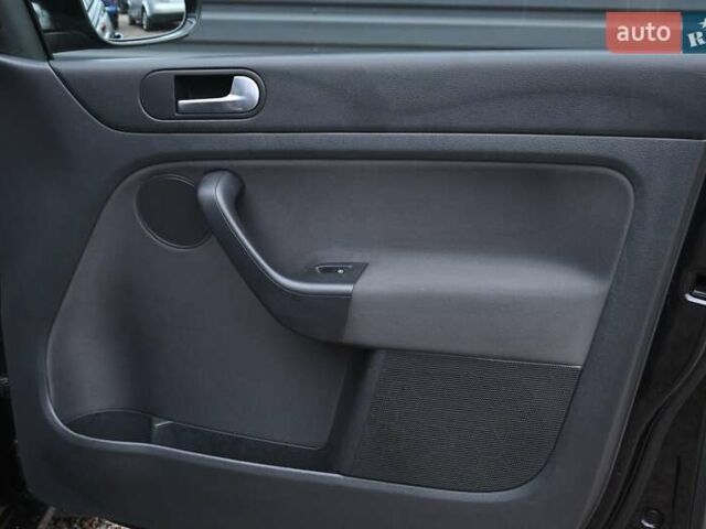 Черный Фольксваген Гольф Плюс, объемом двигателя 1.39 л и пробегом 230 тыс. км за 7999 $, фото 31 на Automoto.ua