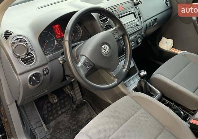 Чорний Фольксваген Golf Plus, об'ємом двигуна 1.9 л та пробігом 215 тис. км за 6999 $, фото 10 на Automoto.ua