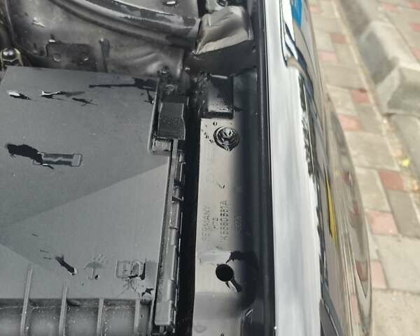 Черный Фольксваген Гольф Плюс, объемом двигателя 1.6 л и пробегом 212 тыс. км за 6999 $, фото 17 на Automoto.ua