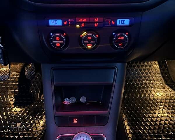 Черный Фольксваген Гольф Плюс, объемом двигателя 1.4 л и пробегом 165 тыс. км за 6800 $, фото 17 на Automoto.ua