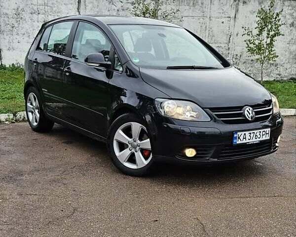 Черный Фольксваген Гольф Плюс, объемом двигателя 1.39 л и пробегом 150 тыс. км за 6300 $, фото 8 на Automoto.ua