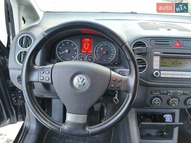 Чорний Фольксваген Golf Plus, об'ємом двигуна 1.6 л та пробігом 188 тис. км за 7000 $, фото 27 на Automoto.ua