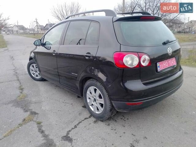 Черный Фольксваген Гольф Плюс, объемом двигателя 1.4 л и пробегом 205 тыс. км за 6300 $, фото 3 на Automoto.ua