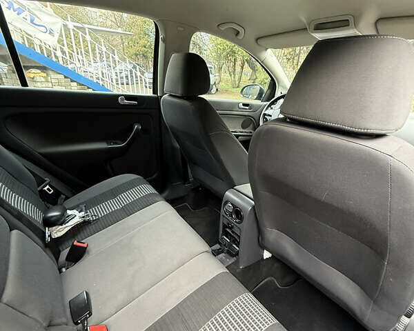 Черный Фольксваген Гольф Плюс, объемом двигателя 1.4 л и пробегом 238 тыс. км за 6200 $, фото 11 на Automoto.ua