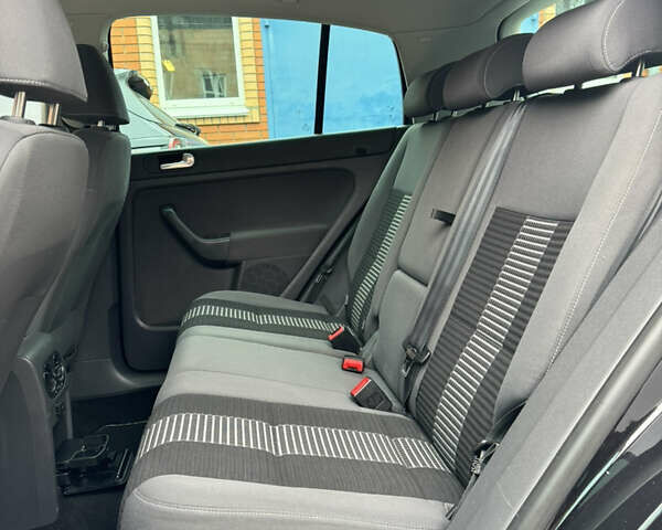 Чорний Фольксваген Golf Plus, об'ємом двигуна 1.6 л та пробігом 209 тис. км за 6999 $, фото 38 на Automoto.ua