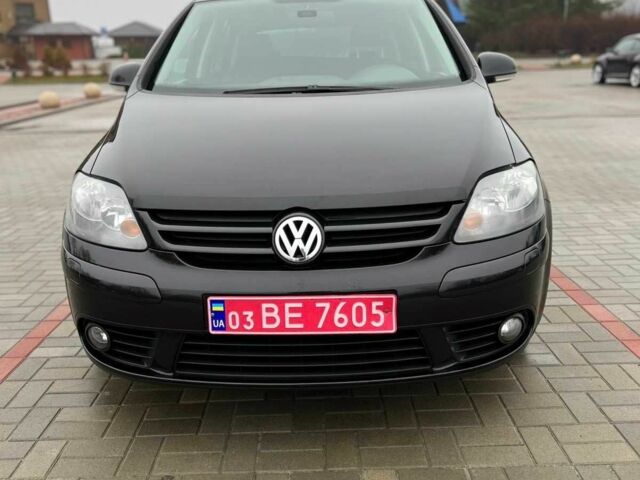 Черный Фольксваген Гольф Плюс, объемом двигателя 1.6 л и пробегом 206 тыс. км за 6499 $, фото 6 на Automoto.ua
