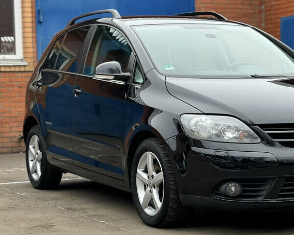 Черный Фольксваген Гольф Плюс, объемом двигателя 1.6 л и пробегом 157 тыс. км за 7199 $, фото 10 на Automoto.ua