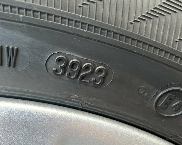 Черный Фольксваген Гольф Плюс, объемом двигателя 1.39 л и пробегом 206 тыс. км за 6800 $, фото 29 на Automoto.ua