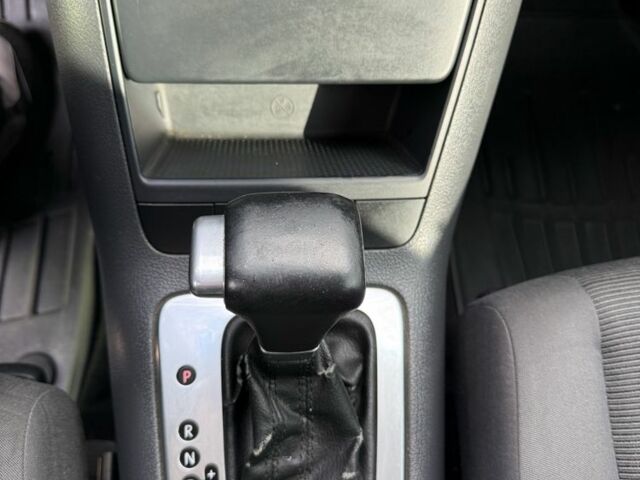 Черный Фольксваген Гольф Плюс, объемом двигателя 1.6 л и пробегом 183 тыс. км за 5950 $, фото 22 на Automoto.ua