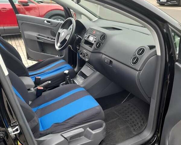 Чорний Фольксваген Golf Plus, об'ємом двигуна 1.6 л та пробігом 107 тис. км за 7000 $, фото 6 на Automoto.ua