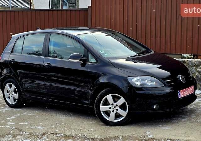 Черный Фольксваген Гольф Плюс, объемом двигателя 1.6 л и пробегом 233 тыс. км за 8699 $, фото 11 на Automoto.ua