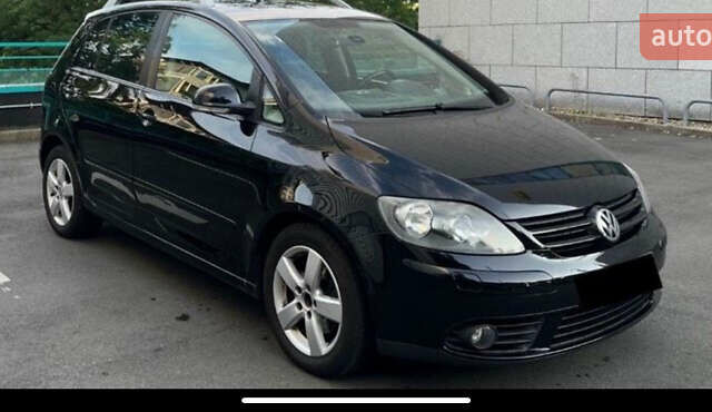 Черный Фольксваген Гольф Плюс, объемом двигателя 1.4 л и пробегом 200 тыс. км за 4799 $, фото 14 на Automoto.ua