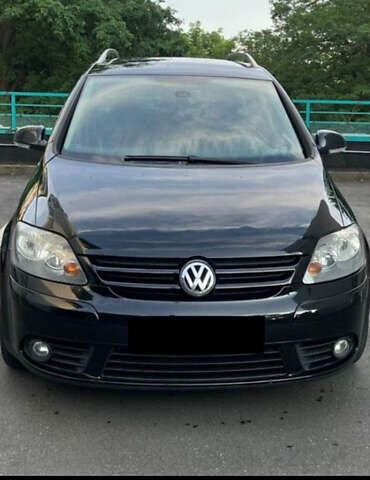 Черный Фольксваген Гольф Плюс, объемом двигателя 1.4 л и пробегом 200 тыс. км за 4799 $, фото 10 на Automoto.ua
