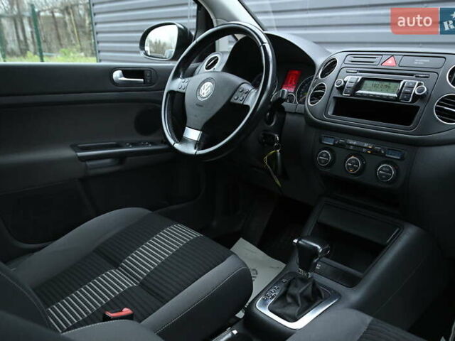 Черный Фольксваген Гольф Плюс, объемом двигателя 1.39 л и пробегом 230 тыс. км за 7999 $, фото 28 на Automoto.ua