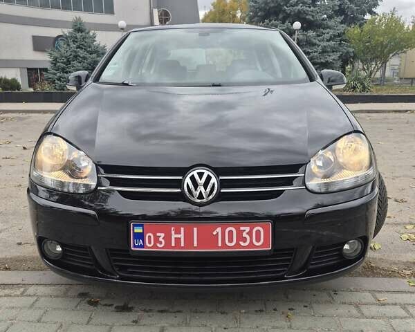 Черный Фольксваген Гольф Плюс, объемом двигателя 1.6 л и пробегом 212 тыс. км за 6999 $, фото 5 на Automoto.ua