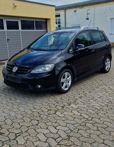 Черный Фольксваген Гольф Плюс, объемом двигателя 1.4 л и пробегом 199 тыс. км за 4250 $, фото 5 на Automoto.ua