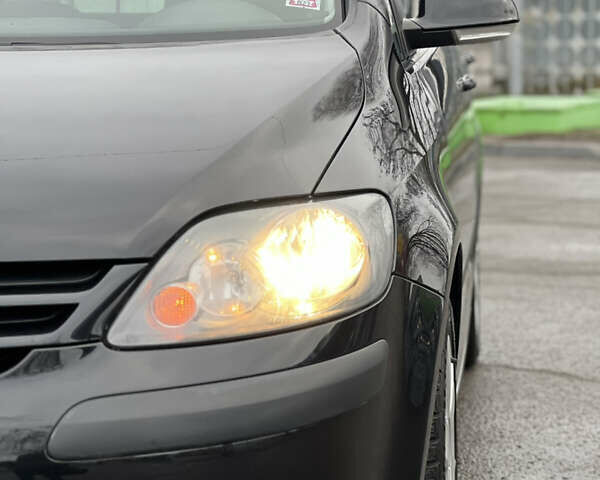 Черный Фольксваген Гольф Плюс, объемом двигателя 1.6 л и пробегом 173 тыс. км за 6750 $, фото 10 на Automoto.ua