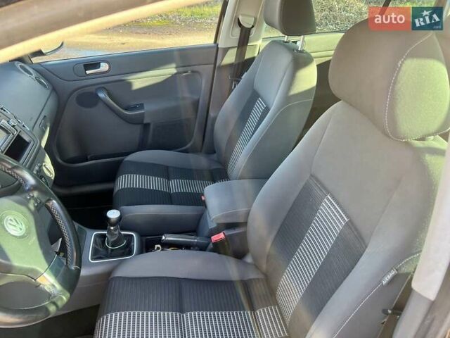 Чорний Фольксваген Golf Plus, об'ємом двигуна 1.6 л та пробігом 185 тис. км за 6900 $, фото 6 на Automoto.ua