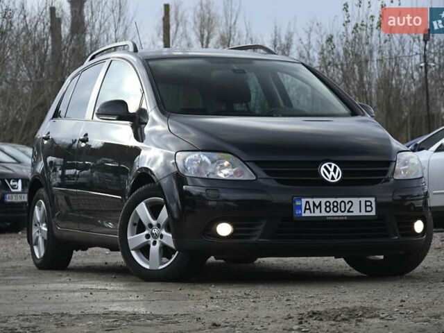 Черный Фольксваген Гольф Плюс, объемом двигателя 1.39 л и пробегом 230 тыс. км за 7999 $, фото 1 на Automoto.ua