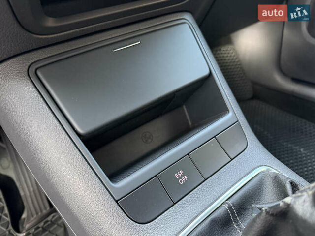 Чорний Фольксваген Golf Plus, об'ємом двигуна 2 л та пробігом 240 тис. км за 7450 $, фото 56 на Automoto.ua