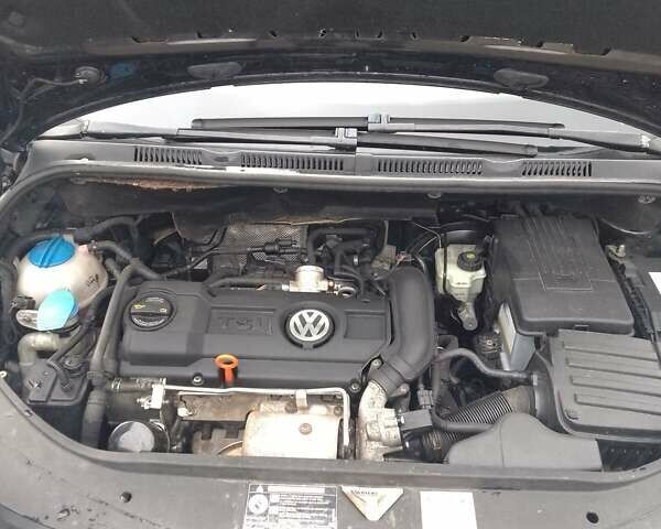 Черный Фольксваген Гольф Плюс, объемом двигателя 1.4 л и пробегом 262 тыс. км за 6700 $, фото 6 на Automoto.ua