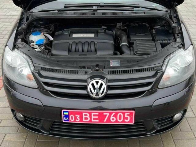 Черный Фольксваген Гольф Плюс, объемом двигателя 1.6 л и пробегом 206 тыс. км за 6499 $, фото 8 на Automoto.ua
