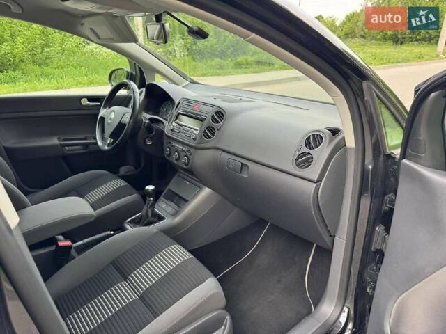 Черный Фольксваген Гольф Плюс, объемом двигателя 1.4 л и пробегом 190 тыс. км за 6500 $, фото 1 на Automoto.ua