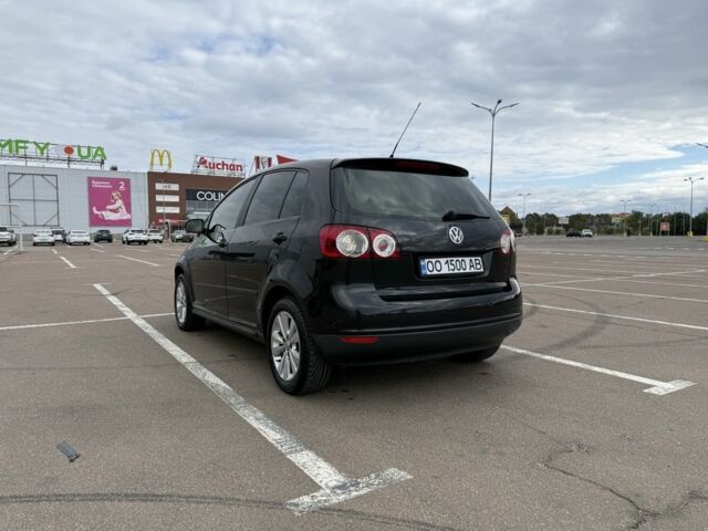 Черный Фольксваген Гольф Плюс, объемом двигателя 1.6 л и пробегом 183 тыс. км за 5950 $, фото 3 на Automoto.ua