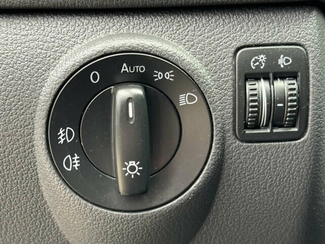 Чорний Фольксваген Golf Plus, об'ємом двигуна 1.6 л та пробігом 209 тис. км за 6999 $, фото 30 на Automoto.ua