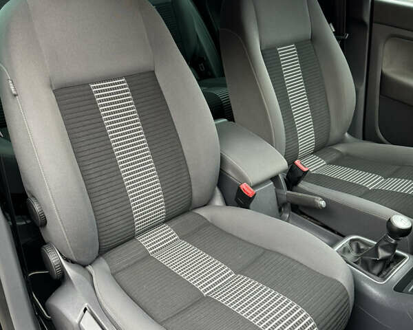 Чорний Фольксваген Golf Plus, об'ємом двигуна 1.6 л та пробігом 209 тис. км за 6999 $, фото 25 на Automoto.ua