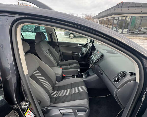 Чорний Фольксваген Golf Plus, об'ємом двигуна 1.4 л та пробігом 267 тис. км за 5899 $, фото 11 на Automoto.ua