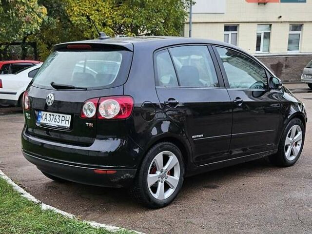 Черный Фольксваген Гольф Плюс, объемом двигателя 1.39 л и пробегом 150 тыс. км за 6300 $, фото 6 на Automoto.ua