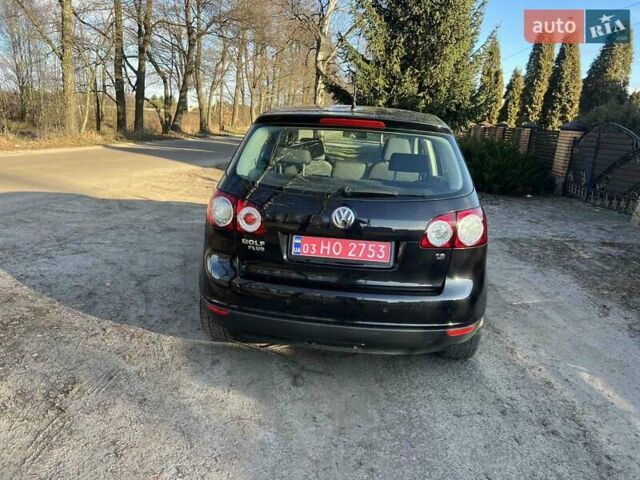 Черный Фольксваген Гольф Плюс, объемом двигателя 1.6 л и пробегом 186 тыс. км за 5850 $, фото 5 на Automoto.ua