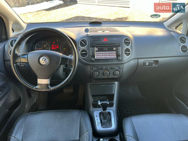 Черный Фольксваген Гольф Плюс, объемом двигателя 1.9 л и пробегом 212 тыс. км за 7500 $, фото 24 на Automoto.ua