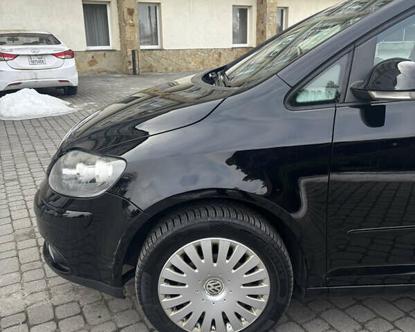 Черный Фольксваген Гольф Плюс, объемом двигателя 1.4 л и пробегом 242 тыс. км за 5950 $, фото 22 на Automoto.ua