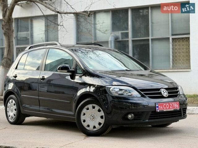 Черный Фольксваген Гольф Плюс, объемом двигателя 1.6 л и пробегом 187 тыс. км за 7650 $, фото 11 на Automoto.ua