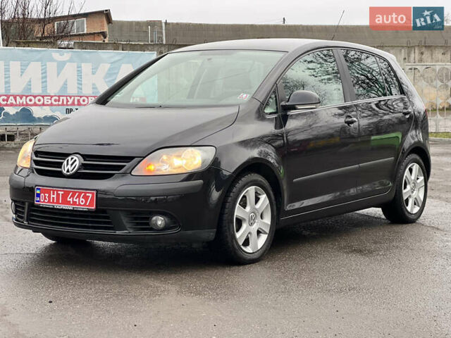 Черный Фольксваген Гольф Плюс, объемом двигателя 1.6 л и пробегом 173 тыс. км за 6750 $, фото 1 на Automoto.ua